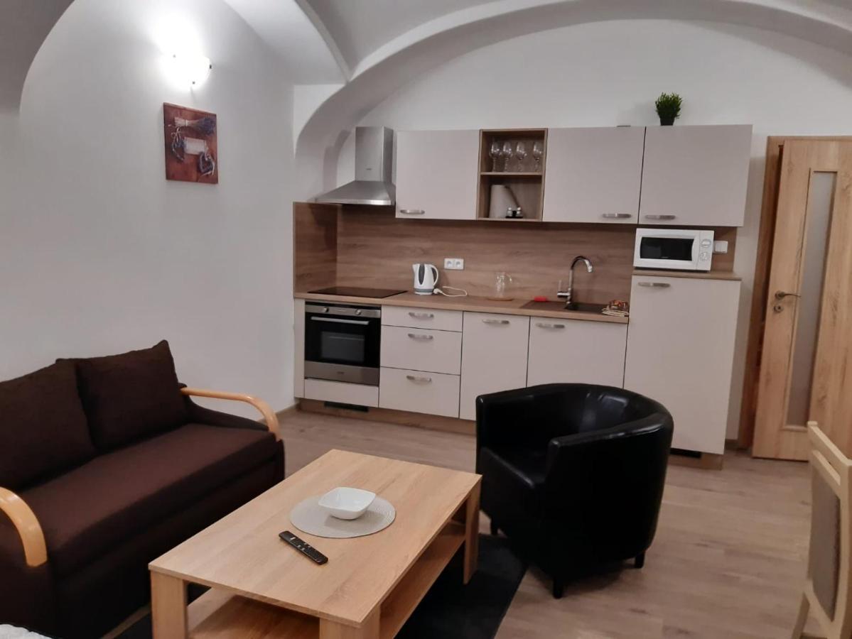 Martinuv Dvur Apartment Plzen Ngoại thất bức ảnh