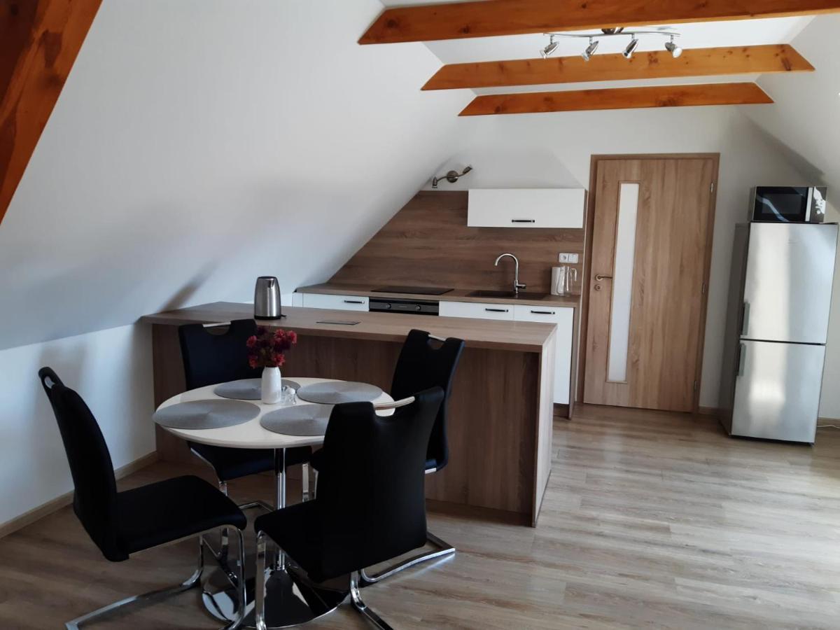 Martinuv Dvur Apartment Plzen Ngoại thất bức ảnh